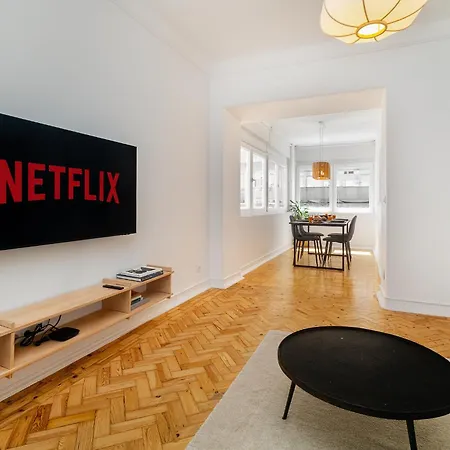 Апартаменти Whome Bright Modern In The Heart Of Alvalade Лісабон