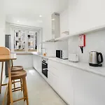 Whome Bright Modern In The Heart Of Alvalade Lejlighed *