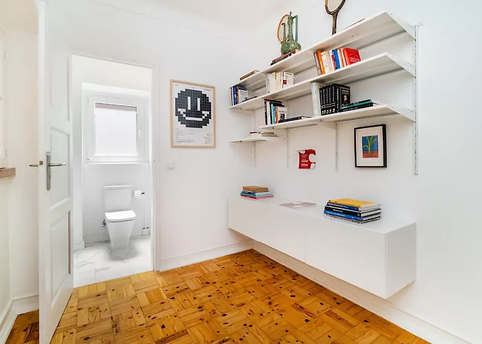 Whome Bright Modern In The Heart Of Alvalade *